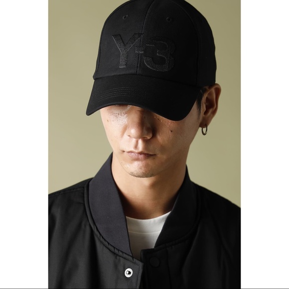 y3 black hat